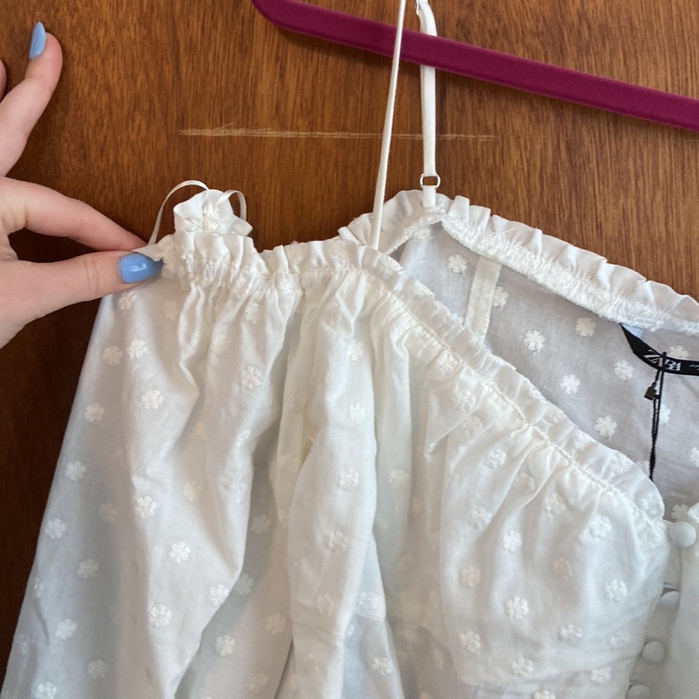 Zara Cropped Button Blouse with Floral Detail - Picture 4 of 6